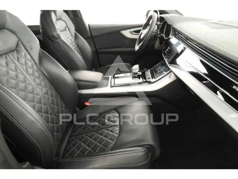 2023 Audi Q8