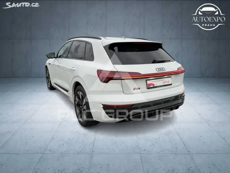 2023 Audi Q8