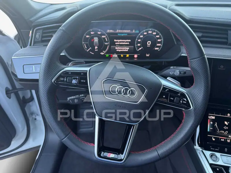 2023 Audi Q8