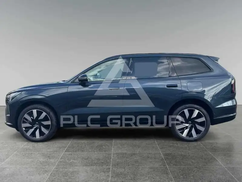 2023 Volvo EX 90