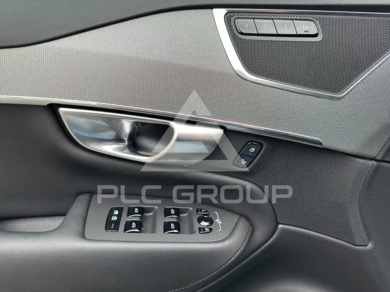 2023 Volvo XC90