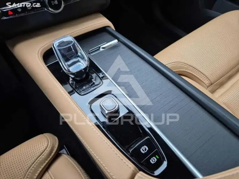 2023 Volvo XC90