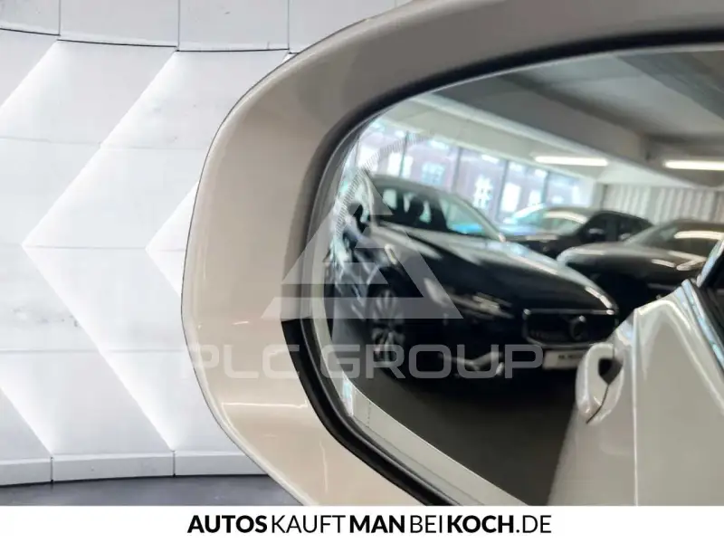 2023 Volvo V90