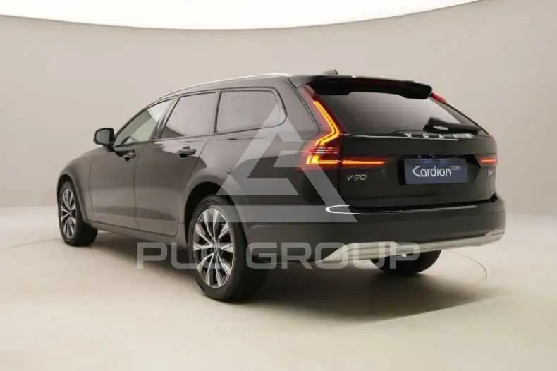 2023 Volvo V90