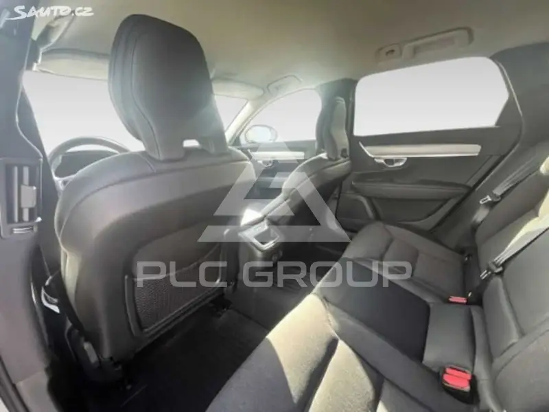 2023 Volvo V90