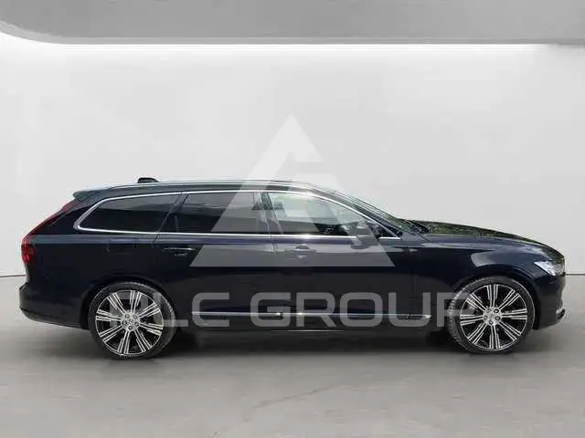 2023 Volvo V90