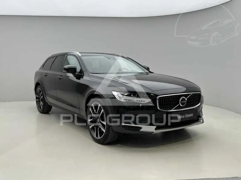 2023 Volvo V90