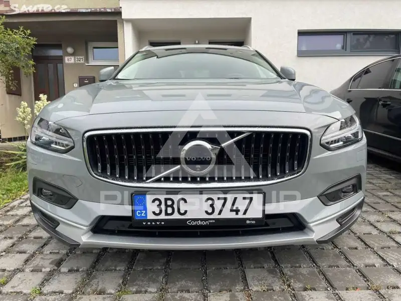 2023 Volvo V90