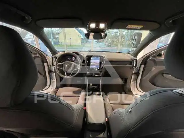 2023 Volvo XC40