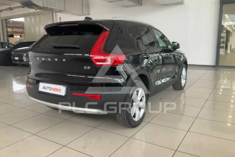 2023 Volvo XC40