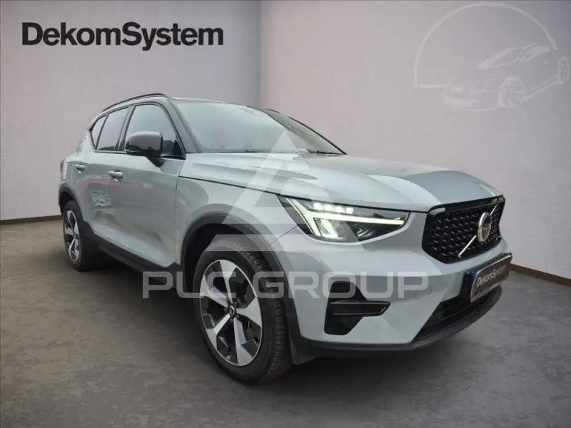2023 Volvo XC40