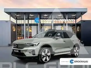 2023 Volvo XC40