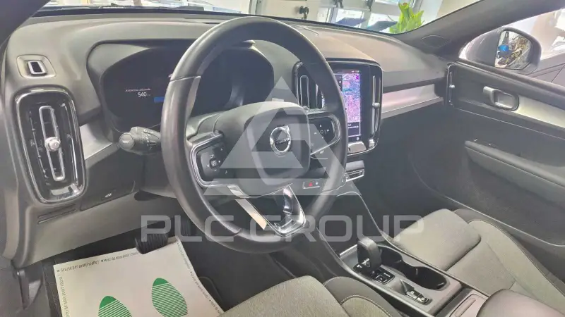 2023 Volvo XC40