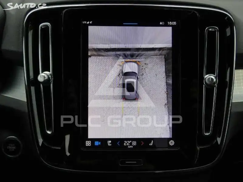 2023 Volvo XC40