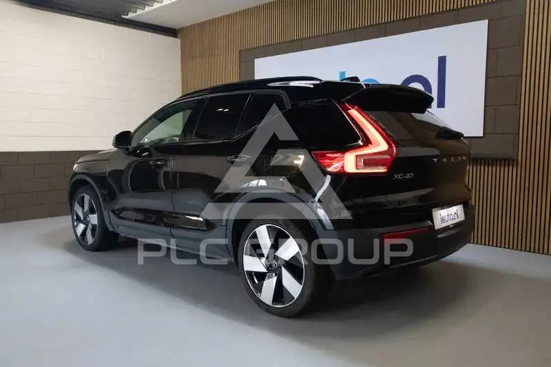 2023 Volvo XC40