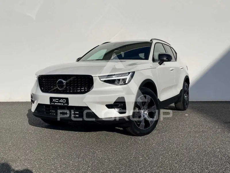 2023 Volvo XC40