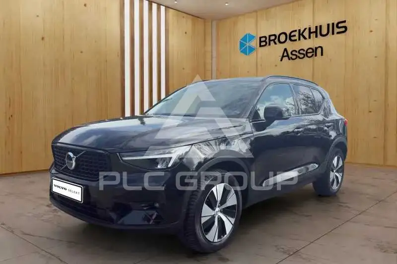 2023 Volvo XC40