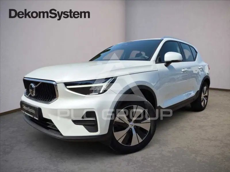 2023 Volvo XC40