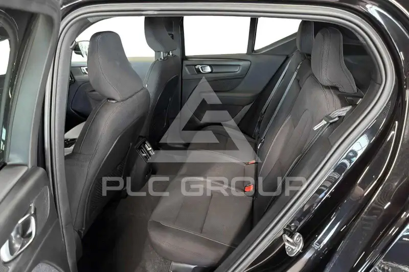 2023 Volvo XC40