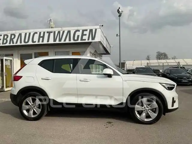 2023 Volvo XC40