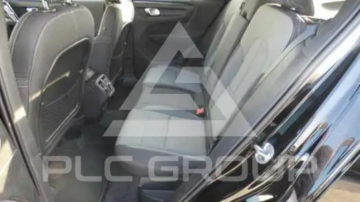 2023 Volvo XC40