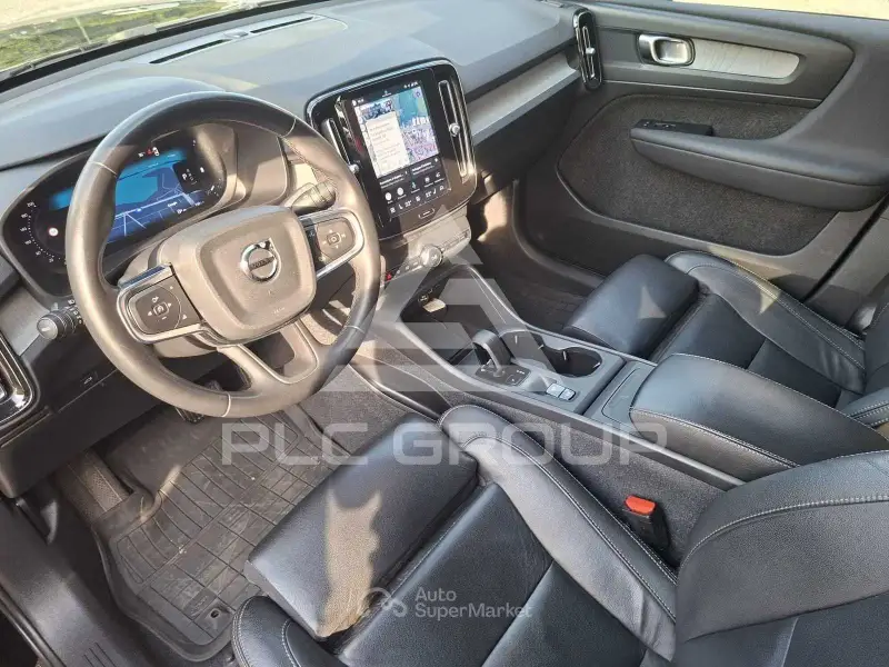 2023 Volvo XC40