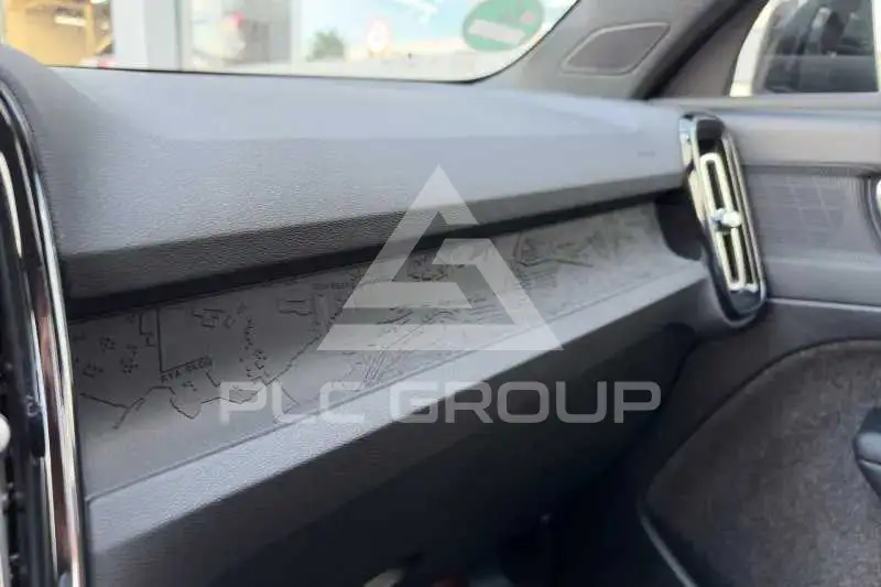 2023 Volvo XC40