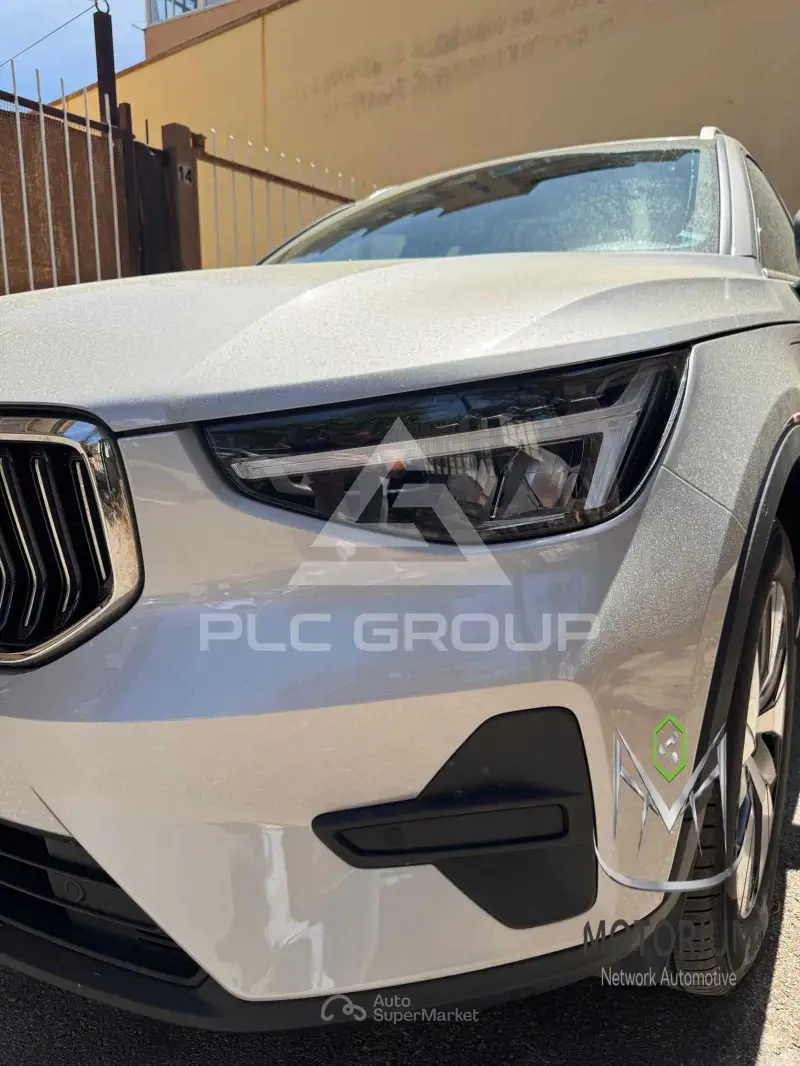 2023 Volvo XC40