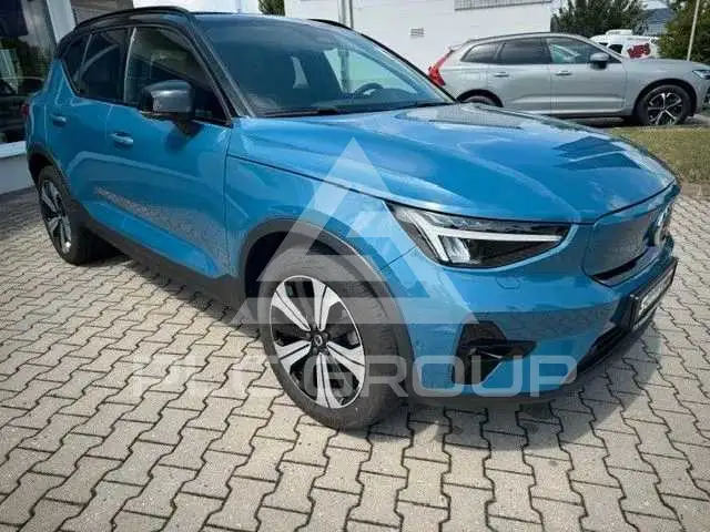 2023 Volvo XC40