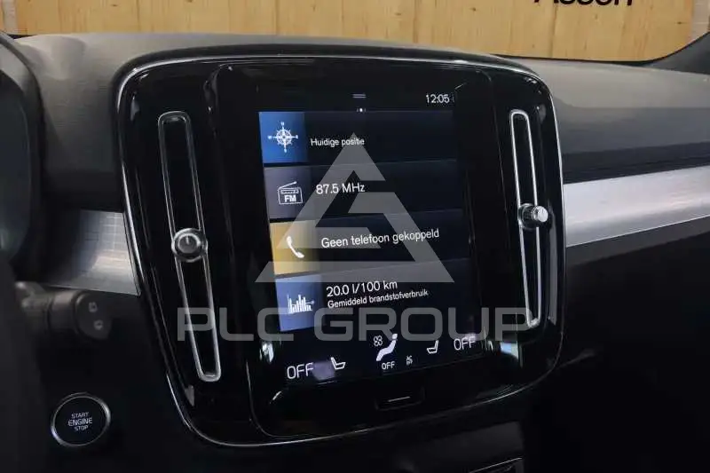 2023 Volvo XC40