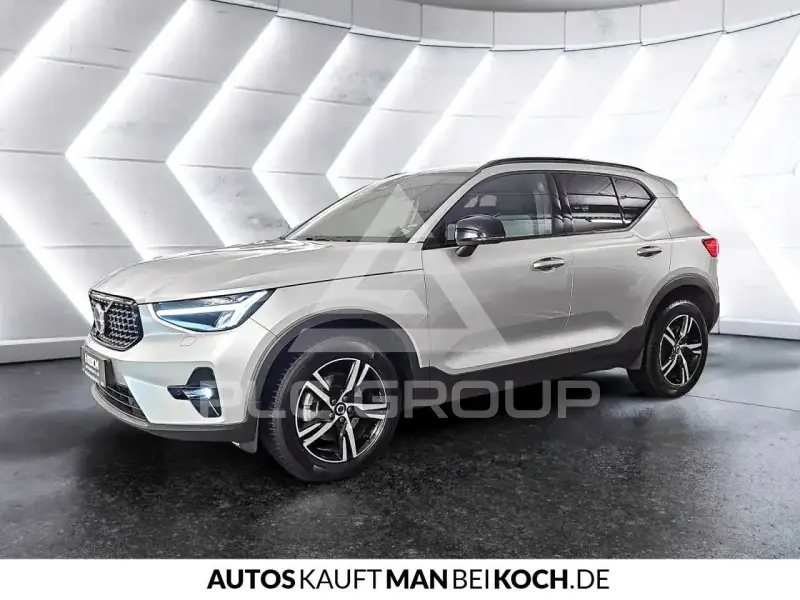 2023 Volvo XC40