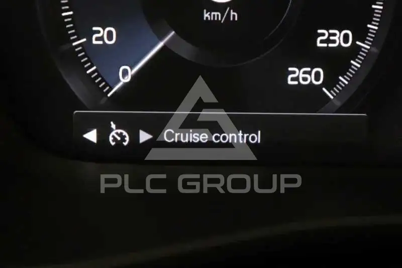 2023 Volvo XC40