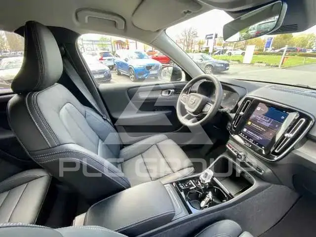 2023 Volvo XC40