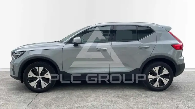 2023 Volvo XC40