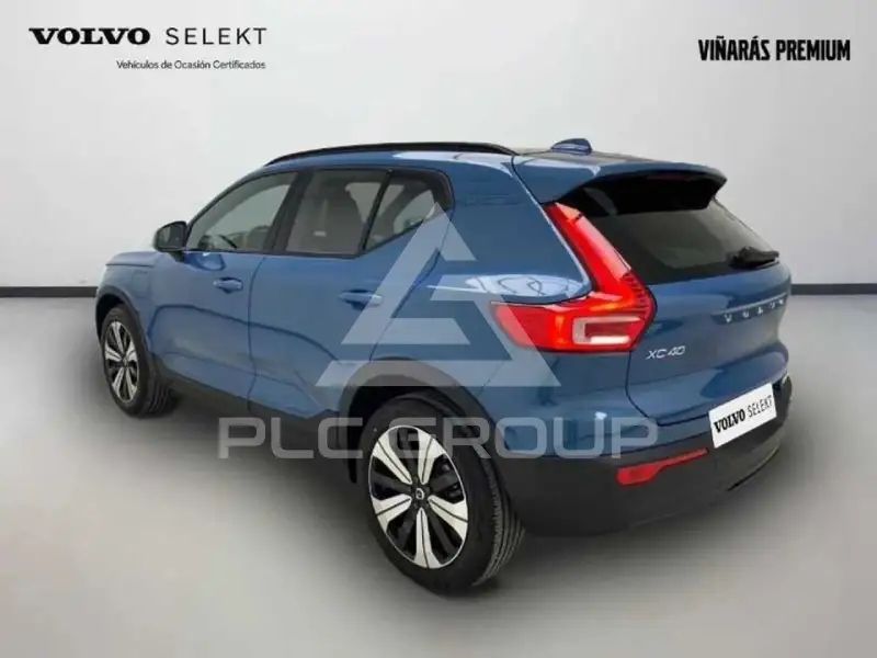 2023 Volvo XC40