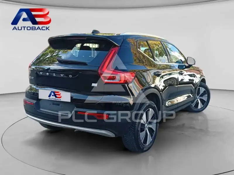 2023 Volvo XC40