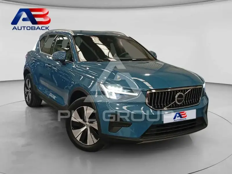2023 Volvo XC40