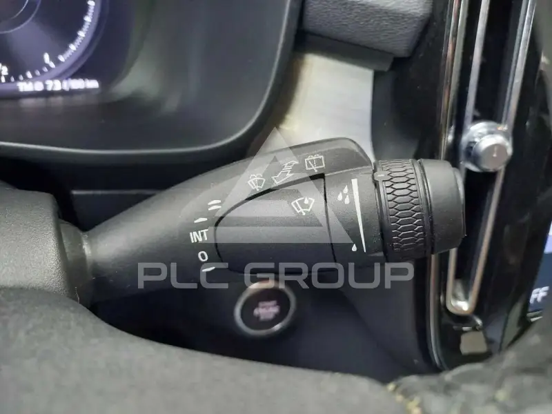 2023 Volvo XC40
