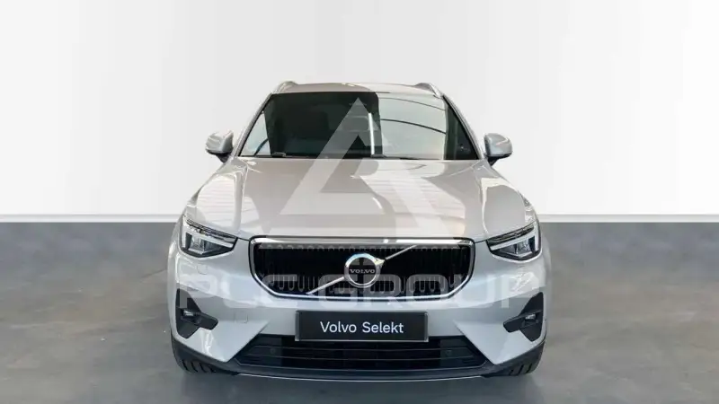 2023 Volvo XC40