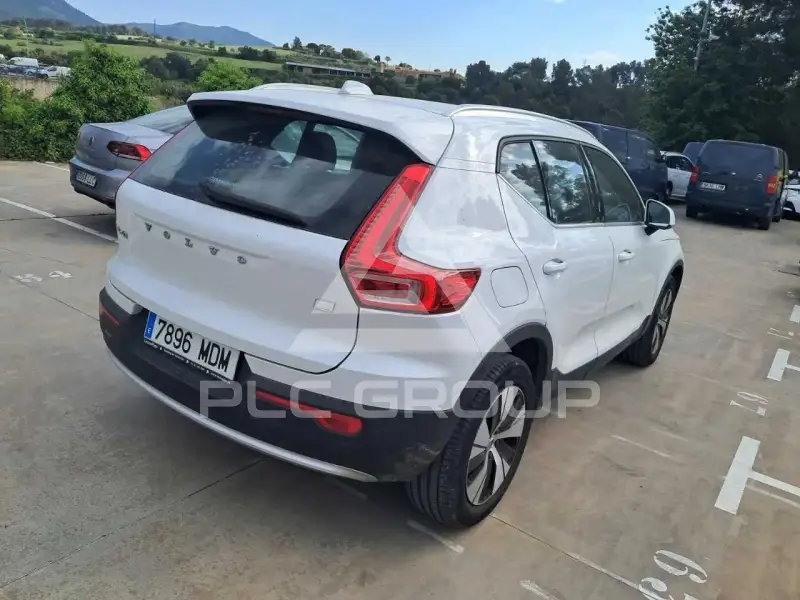 2023 Volvo XC40