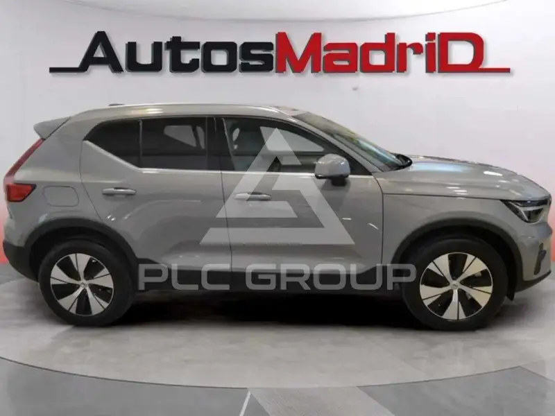 2023 Volvo XC40