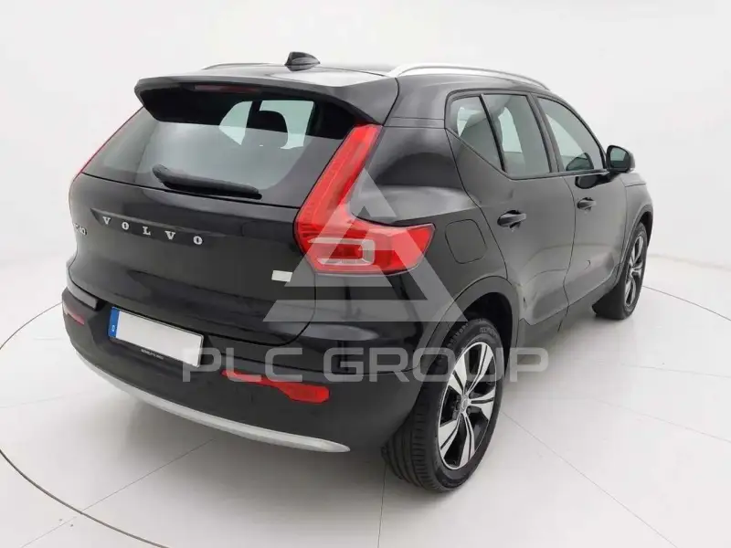 2023 Volvo XC40