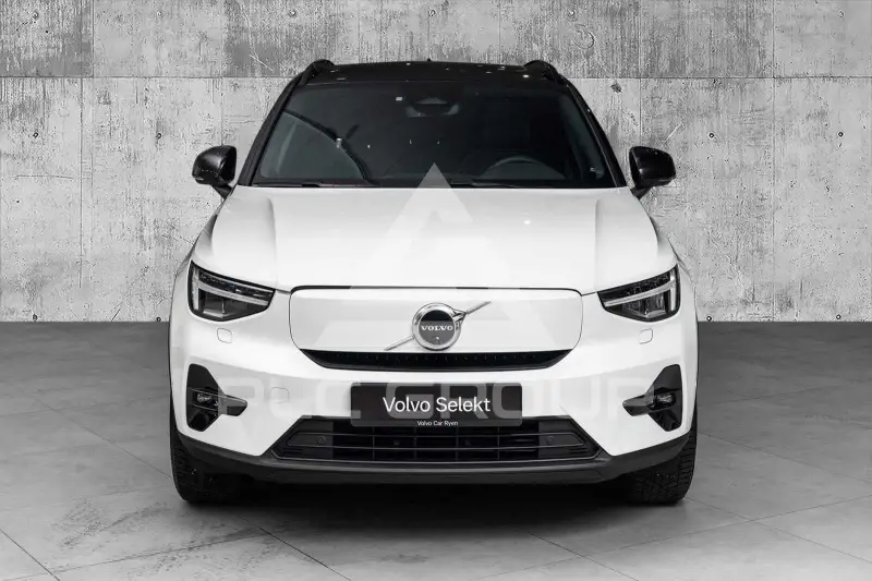 2023 Volvo XC40