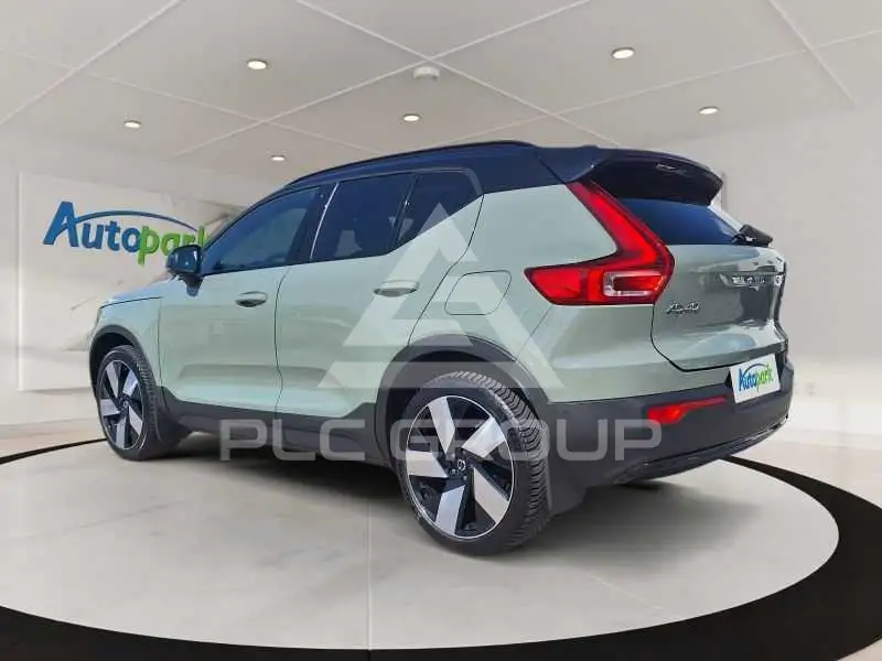 2023 Volvo XC40