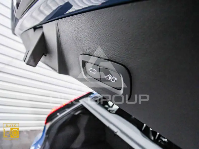 2023 Volvo XC40