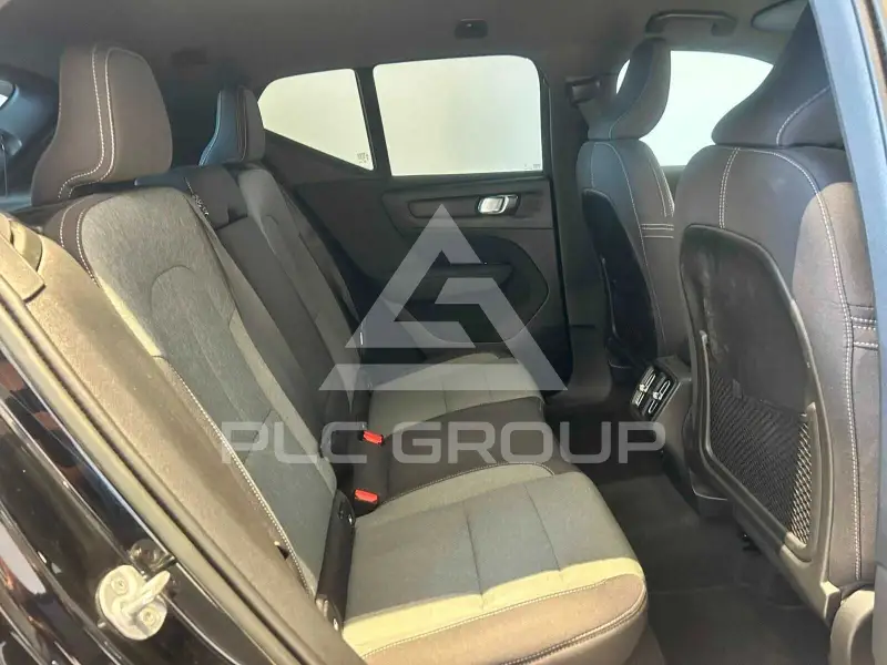 2023 Volvo XC40