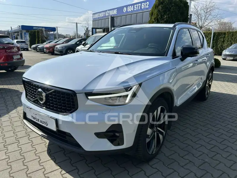 2023 Volvo XC40