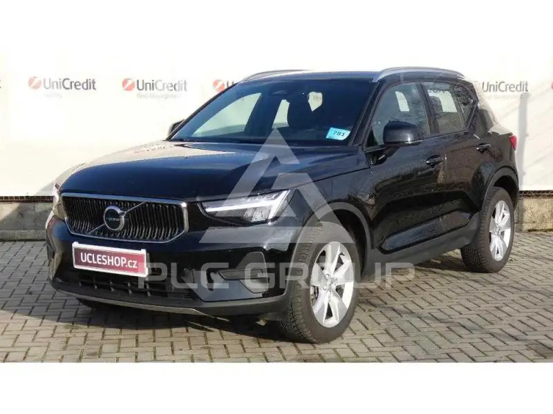 2023 Volvo XC40