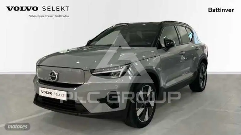 2023 Volvo XC40