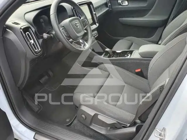 2023 Volvo XC40